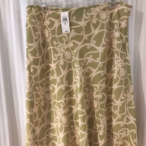 NWT Ann Taylor Chic Skirt 12